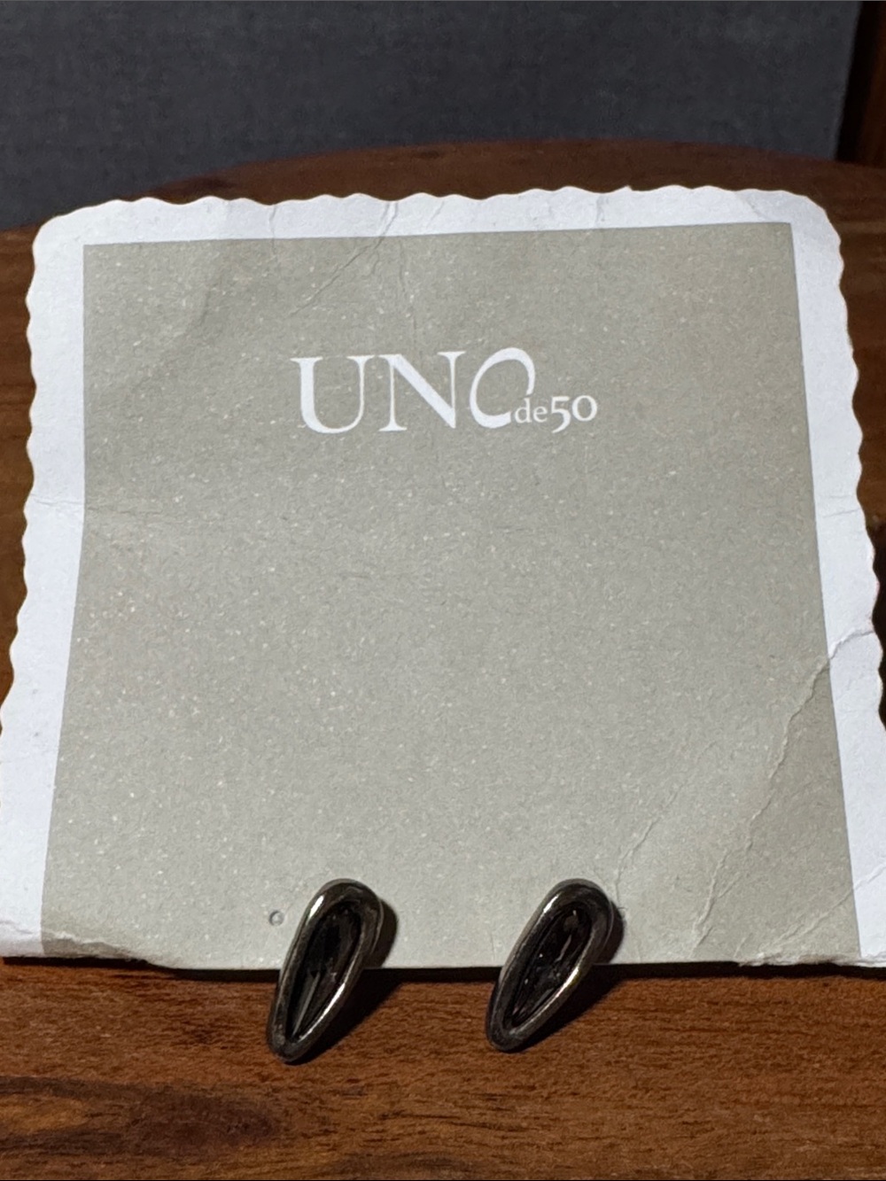 Uno de50 earrings